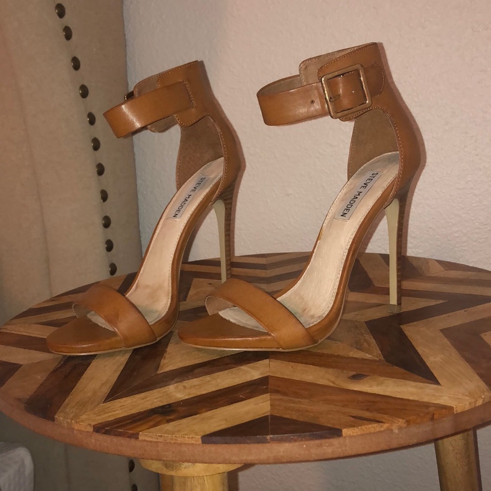 Steve Madden leather heels